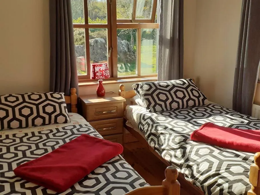Cosy Cottage, Near The Sea, Glengarriff. Cork Apartment