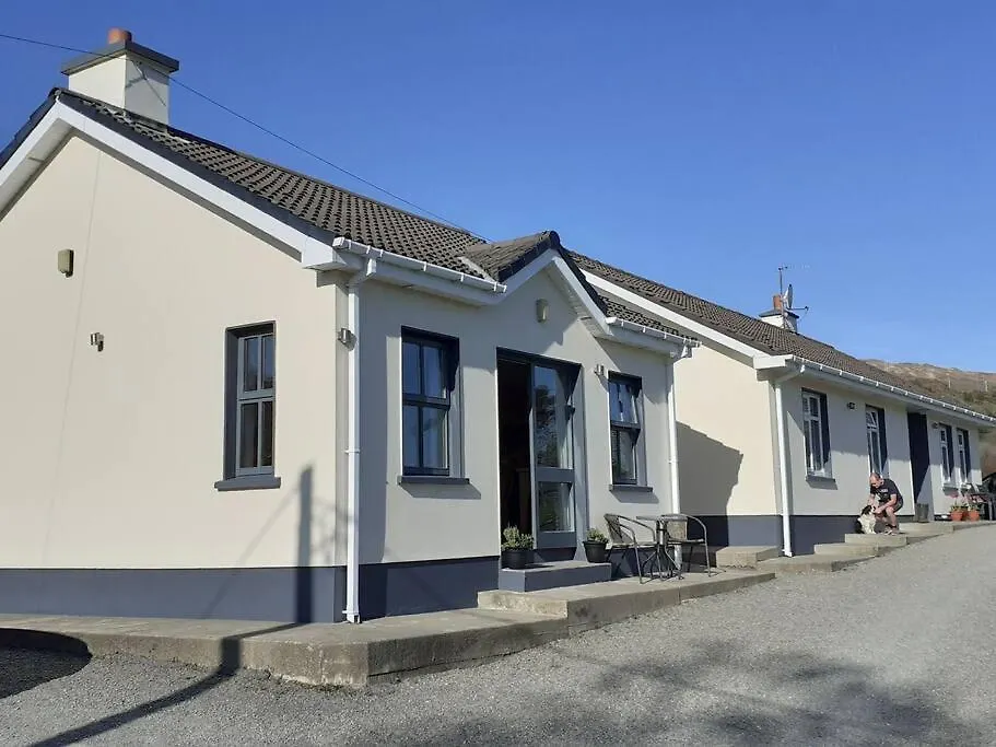 Cosy Cottage, Near The Sea, Glengarriff. Cork